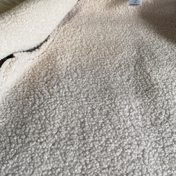 Oversized Vest - Picture 2 of 2